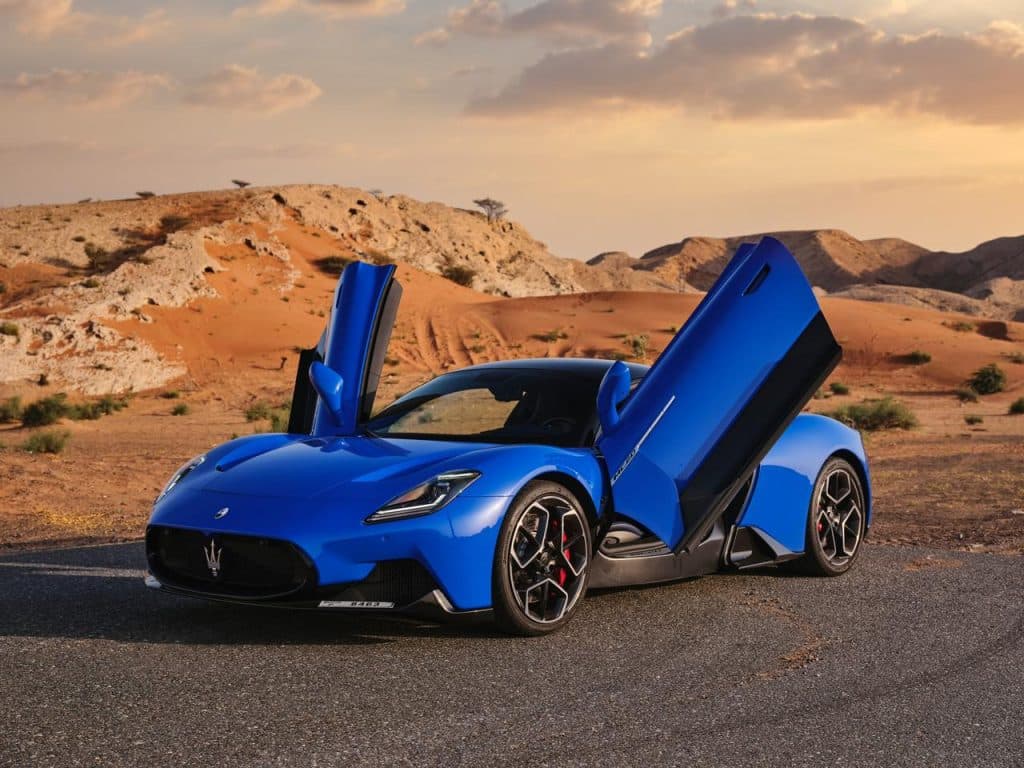 Maserati MC20 — Blue luxury car rental Dubai — view 11