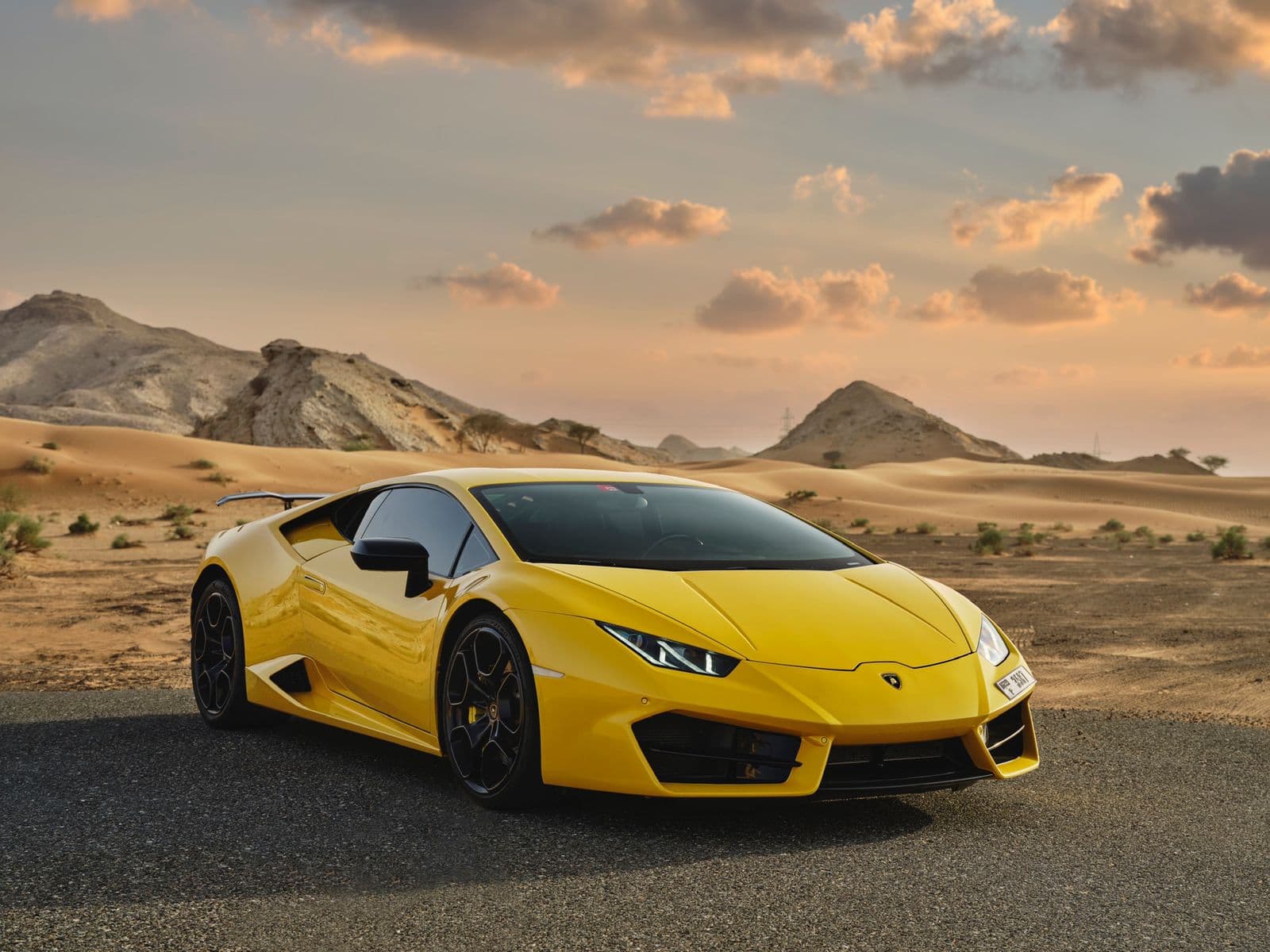 Lamborghini Huracan Coupe — sports car rental Dubai