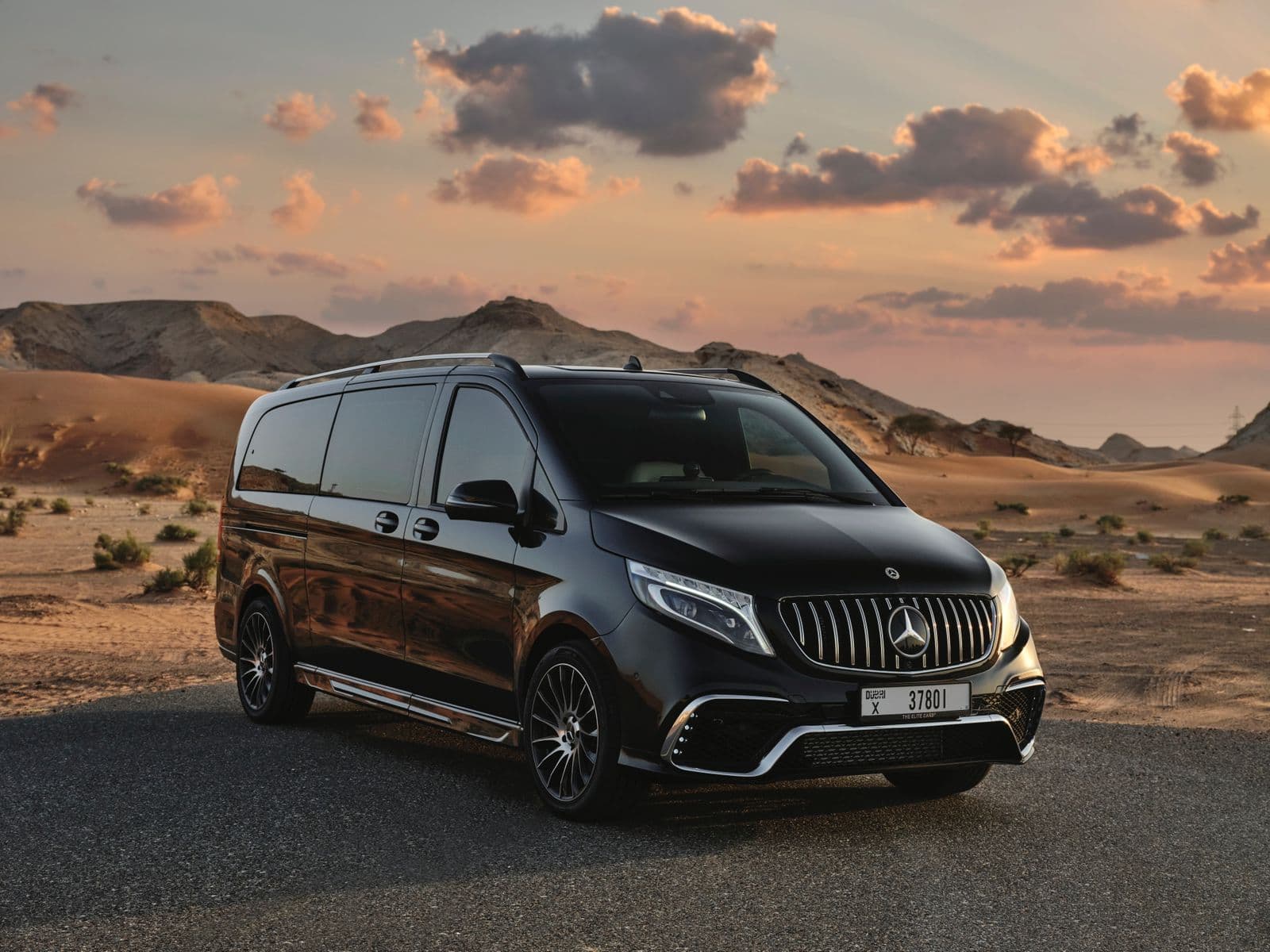 Mercedes V250 VIP Line — sports car rental Dubai