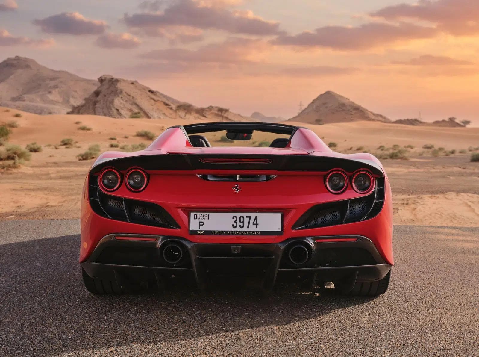 Ferrari F8 Tributo Spider Novitec — Red luxury car rental Dubai — view 4