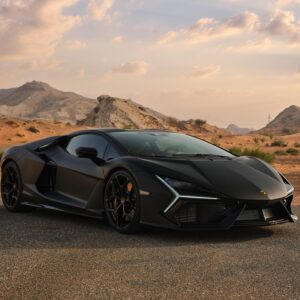 Lamborghini Revuelto